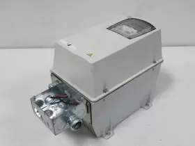 Acs355-03u-08a8-4 Abb B063 Low Voltage Ac Drive T201522