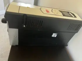 Acs880-01-07a6-5 Abb 5hp Vfd Ac Drive 480vac 7.6amp With Programming Module #3