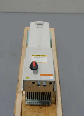 Ach580-pcr-044a-b056 Abb Inc. Variable Frequency Hvac Drive #3
