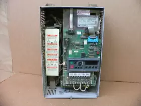 1336-c010-ead-fa2-l3 Allen Bradley 600 Vac 50/60 Hz 7.5 Kw / 10 Hp 12.1a Drive #2
