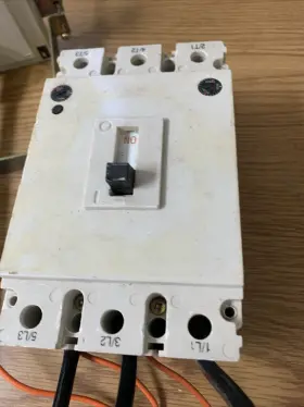 140m-k5f Allen-bradley Circuit Breaker. Loc See Pics #2