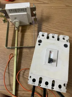 140m-k5f Allen-bradley Circuit Breaker. Loc See Pics