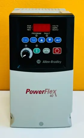 22b-d1p1n104 Allen-bradley 0.5 Hp / 0.4 Kw Powerflex 40 Ac Drive. Tested