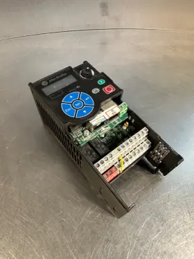 25b-d2p3n0w Allen-bradley Cat 25b Ser A Powerflex 525 Ac Drive Control Module 1e-1