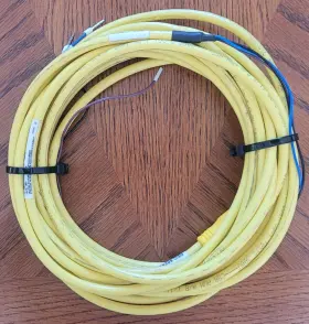 889d-f5ac-10 Allen-bradley Straight Female 28 8.74 Meters 344 Inch Yellow 5-pin