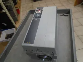131b4245 Danfoss Vlt Hvac Drive 15kw 400v 20hp 460v