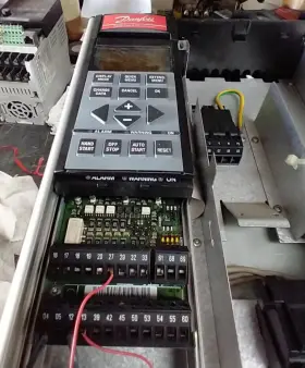 175z7286 Danfoss Vlt 6011 Ac Drive 10hp 3ph Input 380-480v 50/60hz 15a Working #3