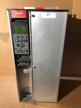 175z7367 Danfoss Vlt 6027 Ac Drive 25hp 3ph As/is