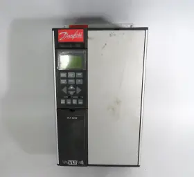 Vlt5001pt2c20str3dlf00a10c0 Danfoss Ac Drive 3ph 0-240v 3.7a 0-1000hz Used