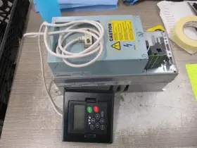 Px0012411b Eaton Svx 9000 Ac Drive 6hp 3ph Input 3 380-500v 50/60hz 12a Used