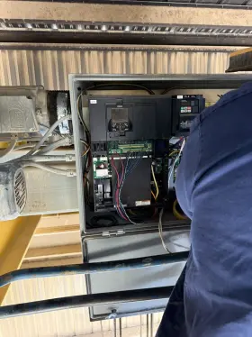 P1-00400-hff Hitachi P1-00400-hbuf V2.03 Inverter Vfd #2