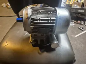 Mm80b Hp Carpanelli 0.75 Kw/1 110/230v/60 Hz 1ph Metric Motor Or Brake