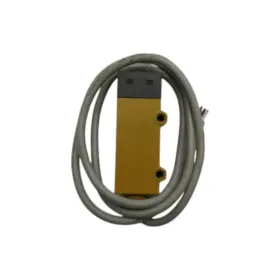 E3s-r2b4 Industrial Mro Omron 12-24vdc Unmp