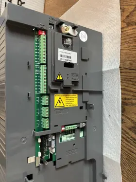 Ayk550-uh-045a-4 Johnson Controls K465 For Parts Only 3ph Vfd Drive