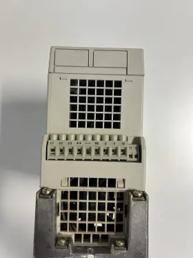 Icf5cd-ya10 Lenze F5 General Purpose Ac Drive 380-480v Input 5hp Max Load
