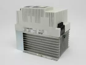 Sf5100 Lenze Ac Drive 10hp 3ph 0-460/575v 12.2a 0-240hz Cracked Frame Used #2
