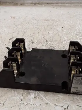 R6f30a3b Marathon Cat Fuse Block