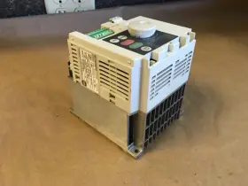 Fr-s520-1.5k-na Mitsubishi Inverter Vfd Drive 200-240v 2hp 3ph Missing Cover #3