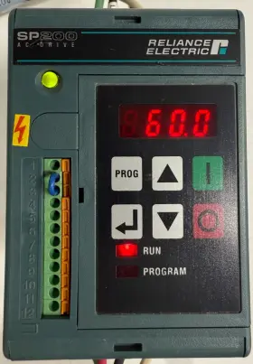 S20-402p0b1000 Reliance Electric Sp200 3p 460v 2.0a 1hp Ac Vfd Drive Preset Speed