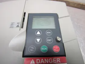Atv58hu41n4z Schneider Altivar 58 Trx Inverter 3hp 400/460v Nice Used Takeout #3
