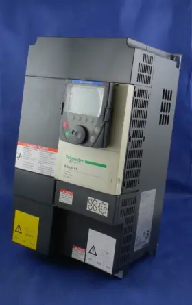 Schneider Telemecanique Atv61hd11m3xz Altivar 61 Ac Drive 11kw/15hp.warranty