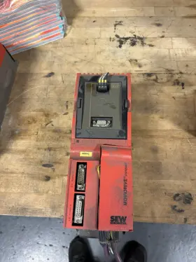 Mdx60a0040-5a3-4-00 Sew Mcv41a-00 Euro Drive Servo Used
