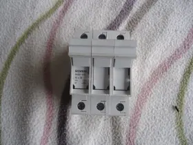 3nw7-031 Siemens 3nw7 031 10x38 32a 3p 3.0 W-690v
