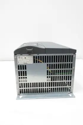 6se6430-2ud34-5ea0 Siemens Micromaster 430 Ac Vfd Drive 0-650hz 0-480v-ac 45kw #3