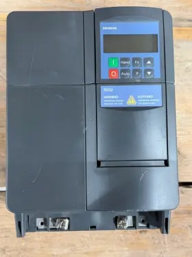 Siemens 6se6436-2ue21-5ca0 Hvac Vfd 1.5kw 600v