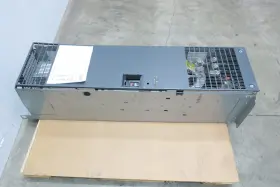 6sl3351-1ae32-6aa2 Siemens Micromaster 430 Drive 480v-ac 0-650hz 0-480v-ac 132kw #2
