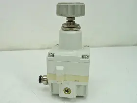 Ir2020-02bg Smc Pneumatic Precision Regulatorwith 1 Mpa Gauge #2