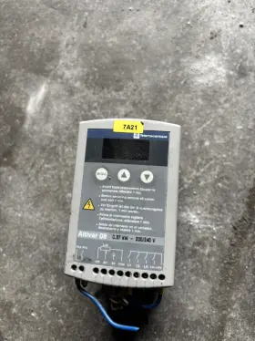 Atv08hu09m2 Telemecanique Ac Speed Drive Used
