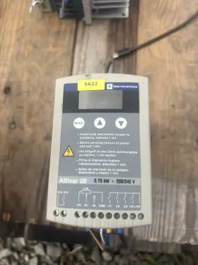 Atv08hu18m2 Telemecanique Altivar 09 0.75 Kw-200/240v Used