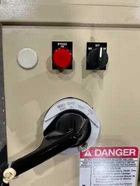 Vt130e3u4080a Toshiba E3 8 Kva Variable Torque Adj Speed Drive With Disconnect #2