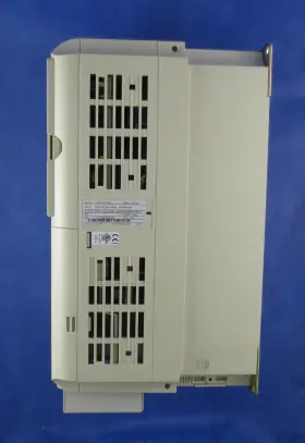 Cimr-f7u2018 Yaskawa Varispeed F7 240v 71.0a Ac Drive. Warranty #3