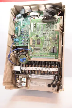 Cimr-p5m5015-1f Yaskawa Electric 3ph 500-600v 28amp Ac Drive #3