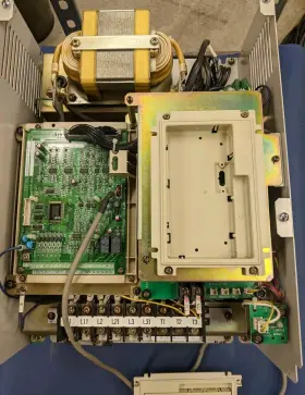 Cimr-p5u4018 Yaskawa Saftronics General Purpose Drive Pn E7001-31f #3