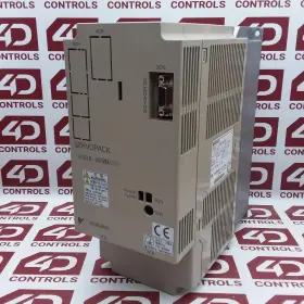 Sgdb-02vdy1 Yaskawa Servo Drive 3 Phase 5a 200-300v 50-60hz Used