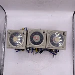 (lot Of ) Omron H3CR-A Timer Unmp W/ Base. Fixed Price $45.60.